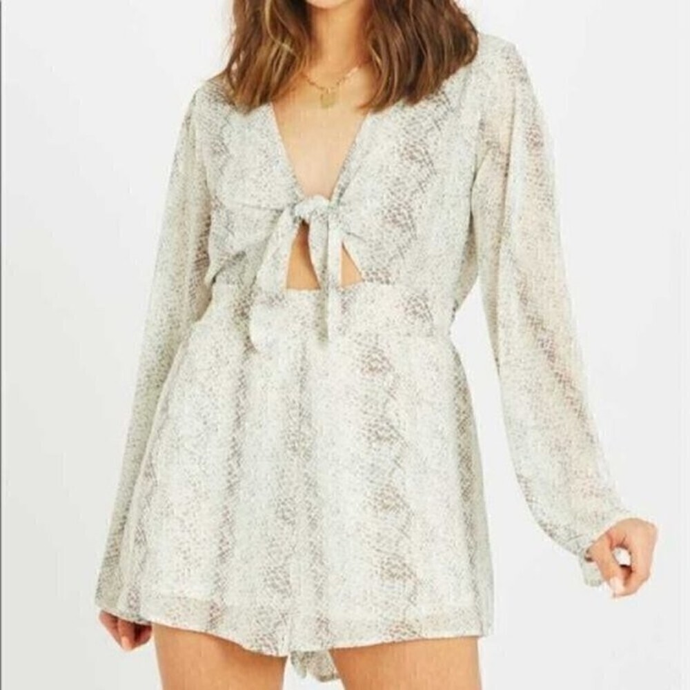 Altar'd State Front Tie Long Sleeve Snakeskin Print Romper Gray Size M